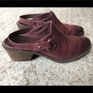 Teva Foxy Clog Burgundy Women’s 8.5